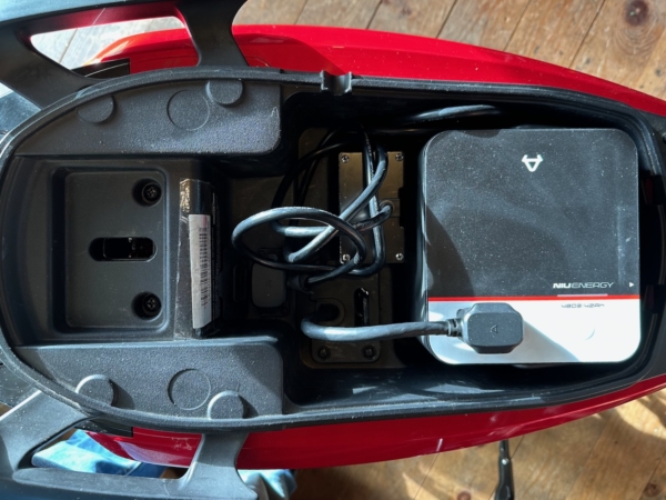Niu MQi+ Sport Scooter - Image 6